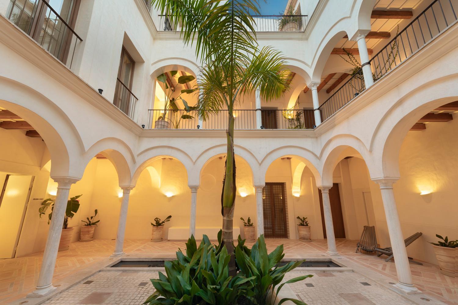 Casa Del Rey Sabio Aparthotel Seville Ngoại thất bức ảnh