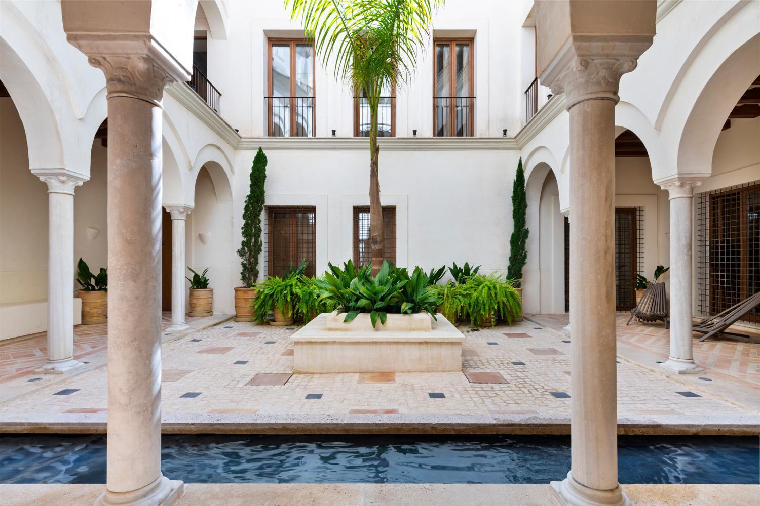 Casa Del Rey Sabio Aparthotel Seville Ngoại thất bức ảnh